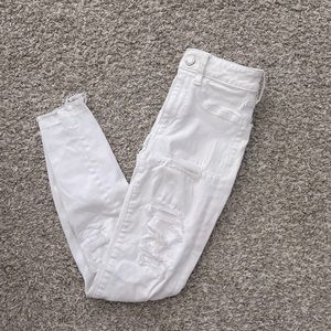 American Eagle White Ripped Jeans